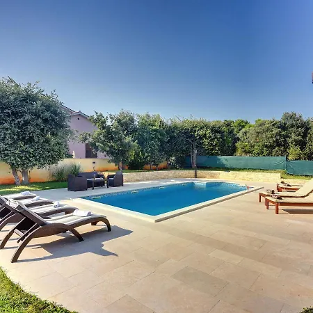 With Pool In The South Of Istria Medulin
