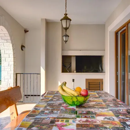 Villa With Pool In The South Of Istria
