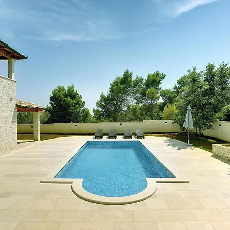 Villa With Pool In The South Of Istria