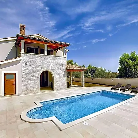 With Pool In The South Of Istria *