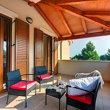 Villa With Pool In The South Of Istria Medulin